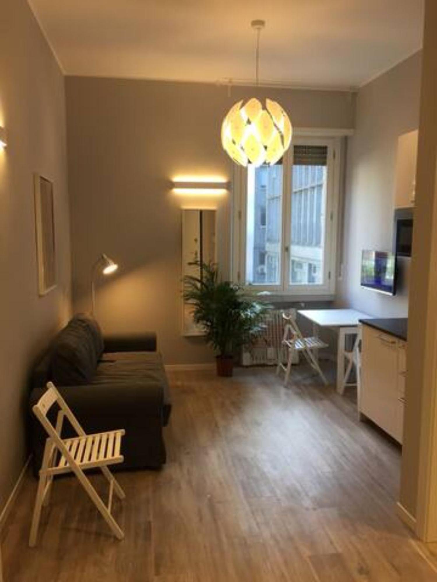 Suite Mm3/Repubblica A 5 Minuti Dal Duomo Milan Bagian luar foto